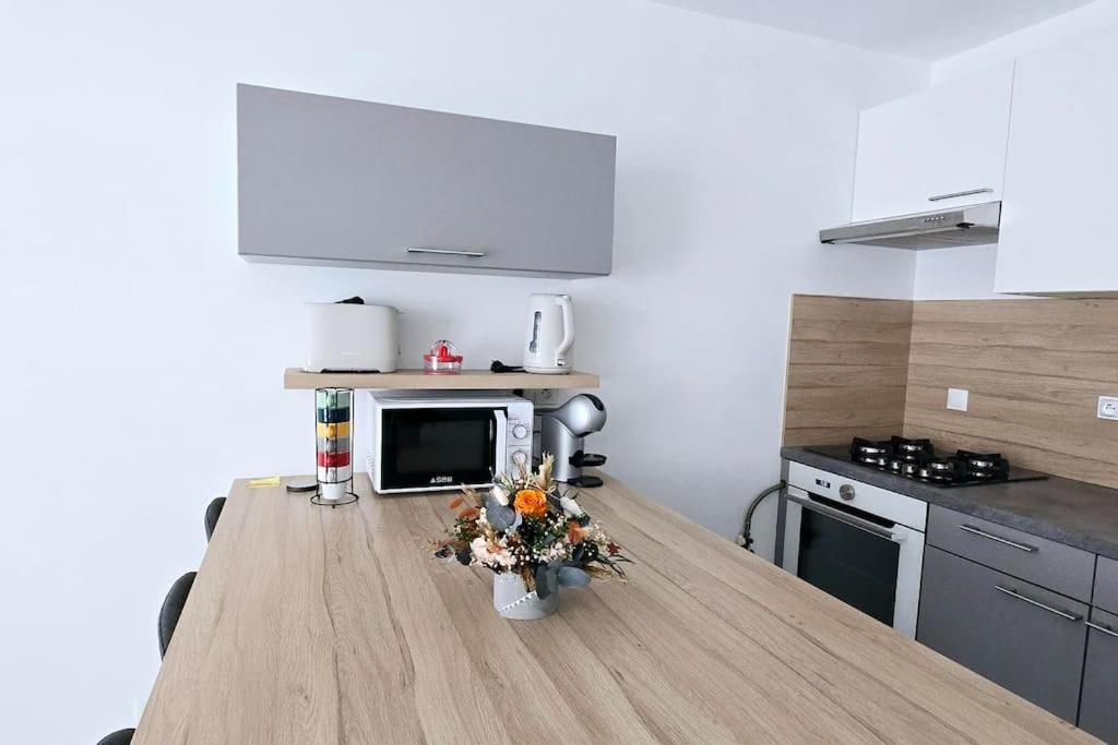 Le Jeremy Avec Parking Souterrain Apartment โทนง-เลส์-แบงส์ ภายนอก รูปภาพ